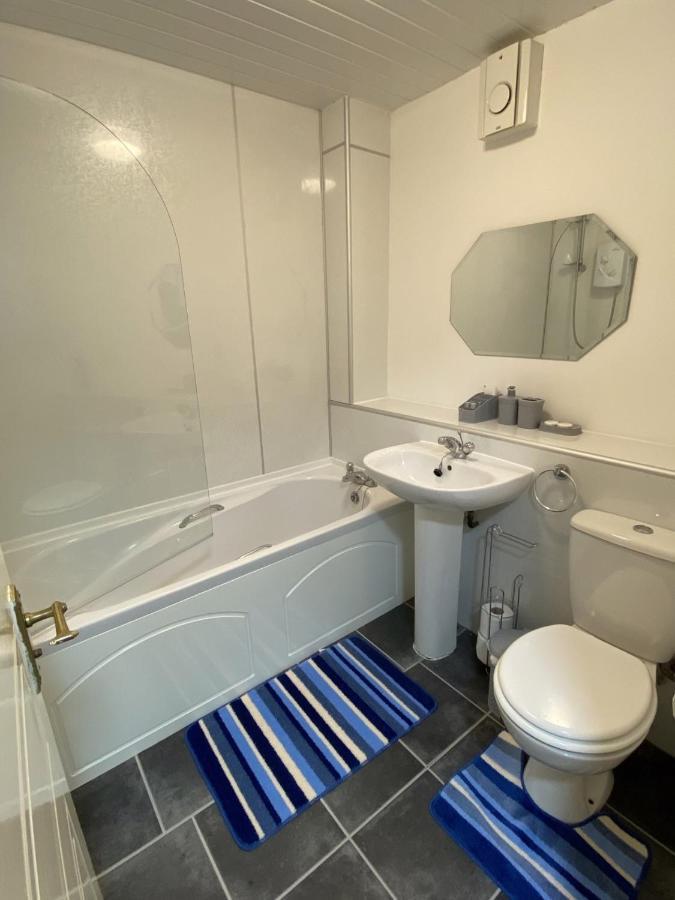 Pure Apartments Dunfermline East - Dalgety Bay Saint Davids  エクステリア 写真